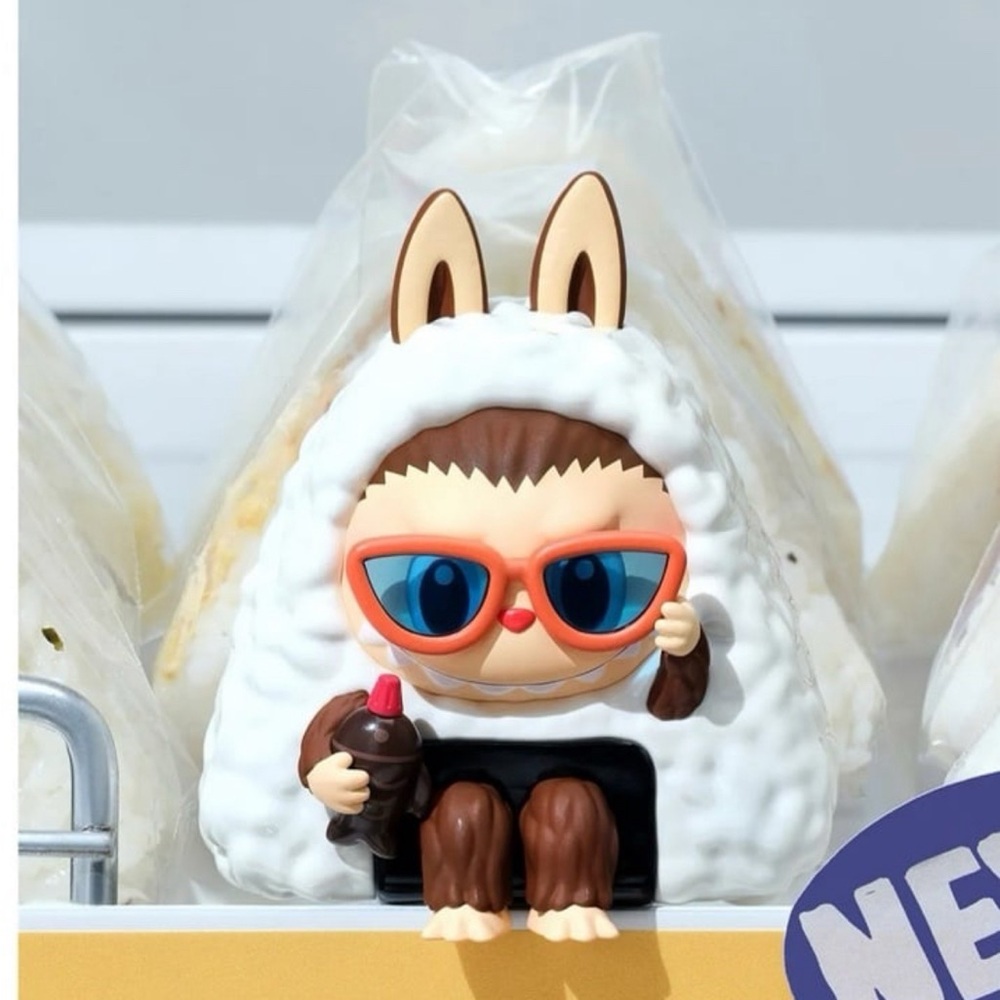 THE MONSTERS Wacky Mart Figures - Onigiri